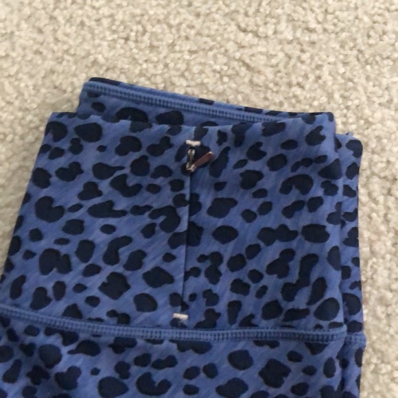 Carrie Underwood CALIA Purple/Blue Leopard Workout Pants High Waisted - Picture 2 of 3